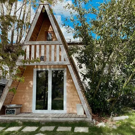 Le Chalet Tipi Avec Jacuzzi Et Jardin Troyes Extérieur photo